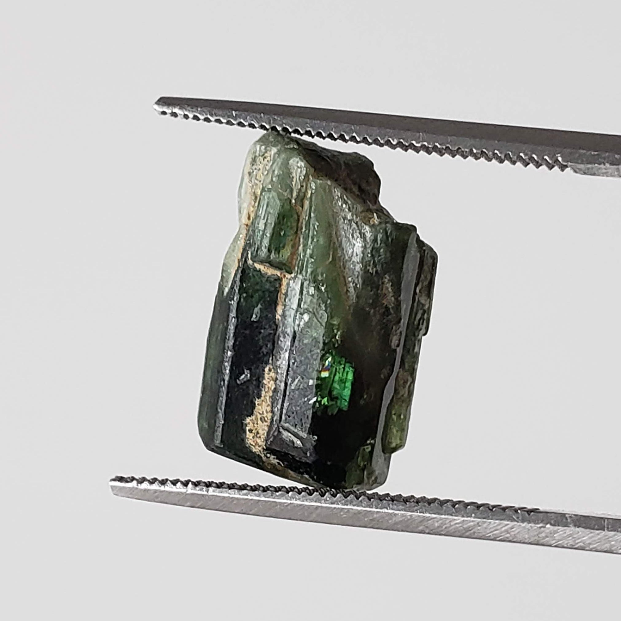  Natural Epidote Crystal | 9.75 carat | Gilgit District, Pakistan 