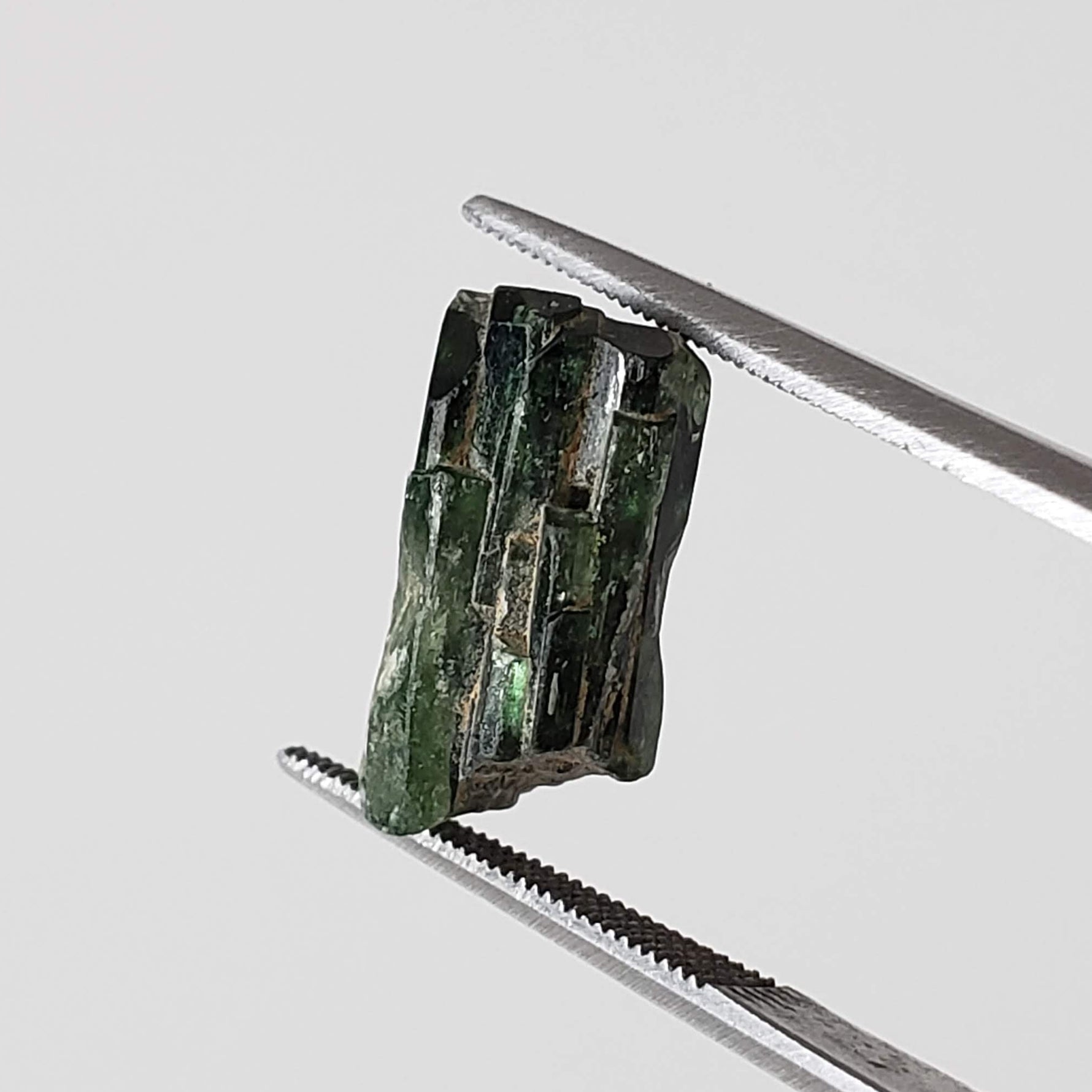  Natural Epidote Crystal | 9.75 carat | Gilgit District, Pakistan 3