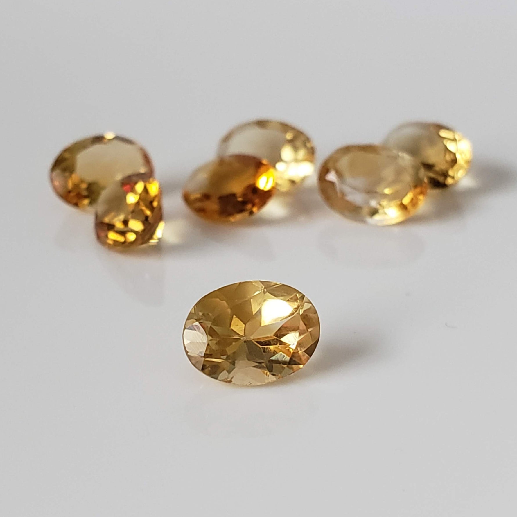  Olive Quartz | Oval Cut | Golden | 8x6mm 