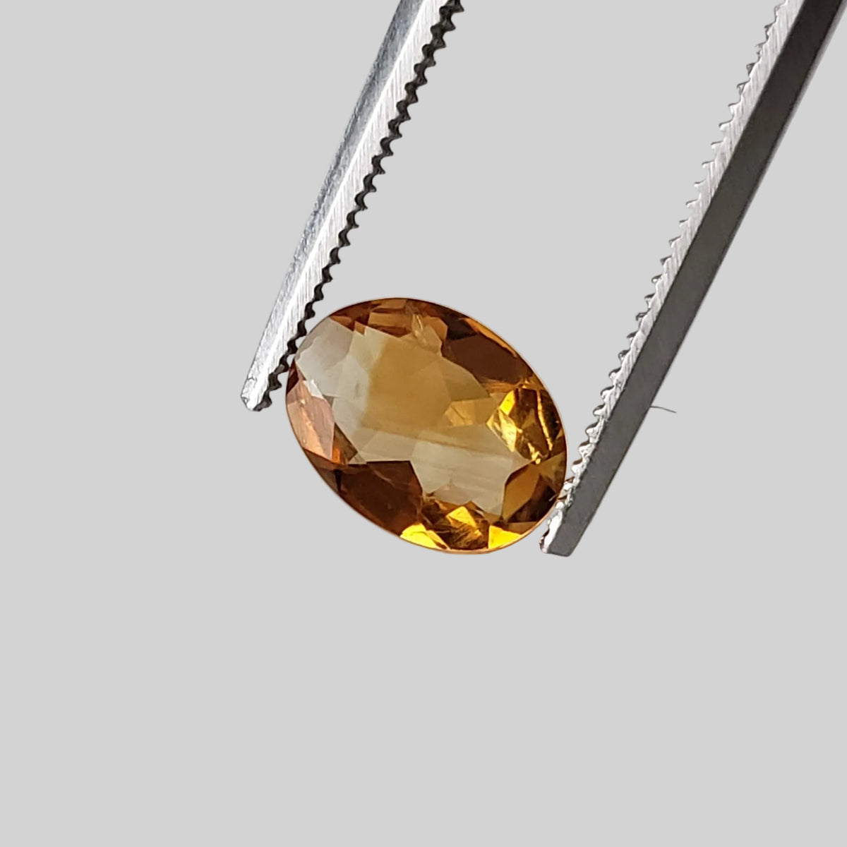  Olive Quartz | Oval Cut | Golden | 8x6mm 1