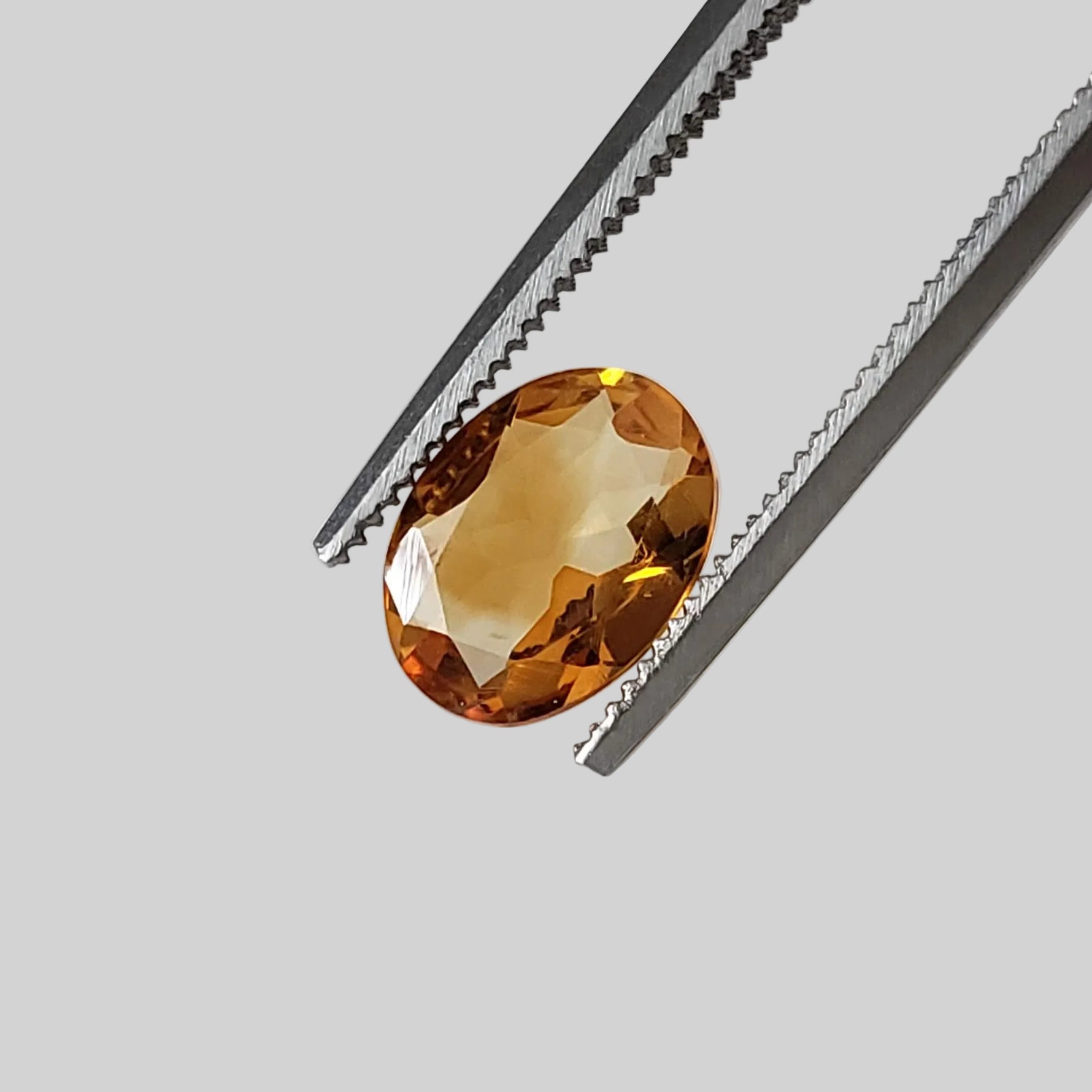  Olive Quartz | Oval Cut | Golden | 8x6mm 