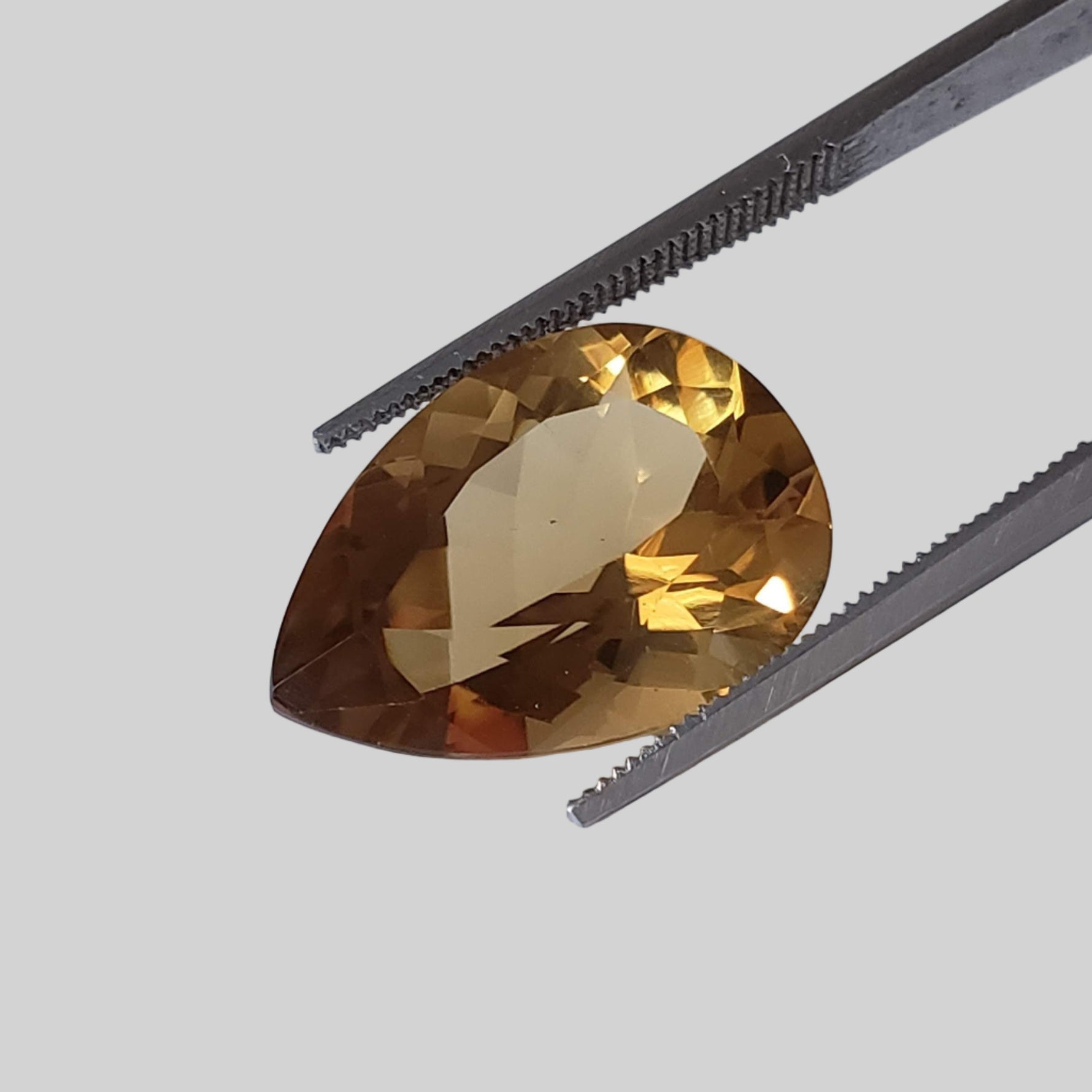  Olive Quartz | Pear Shape Cut | 18x13mm 