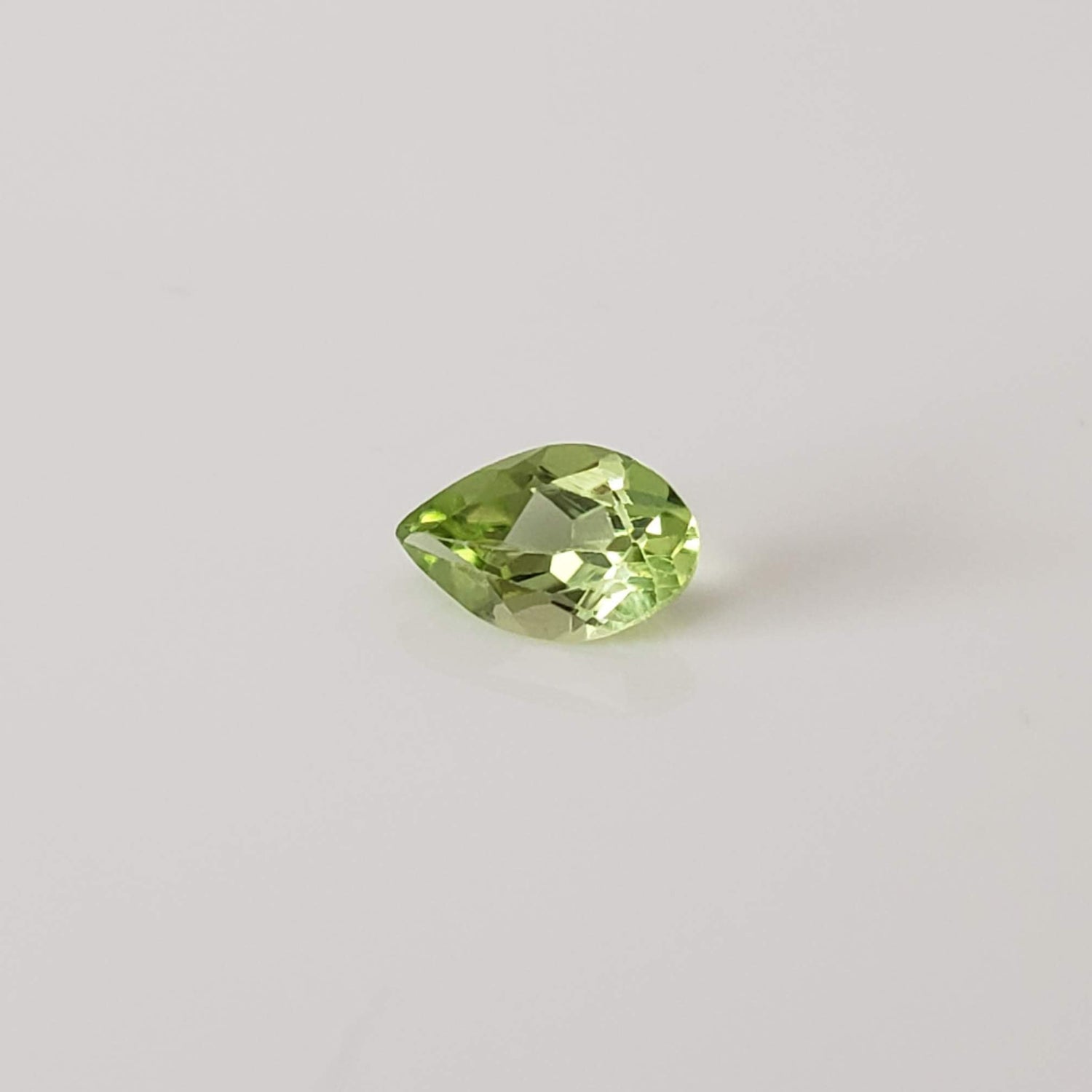  Peridot | Pear Shape Cut | 6x4mm 