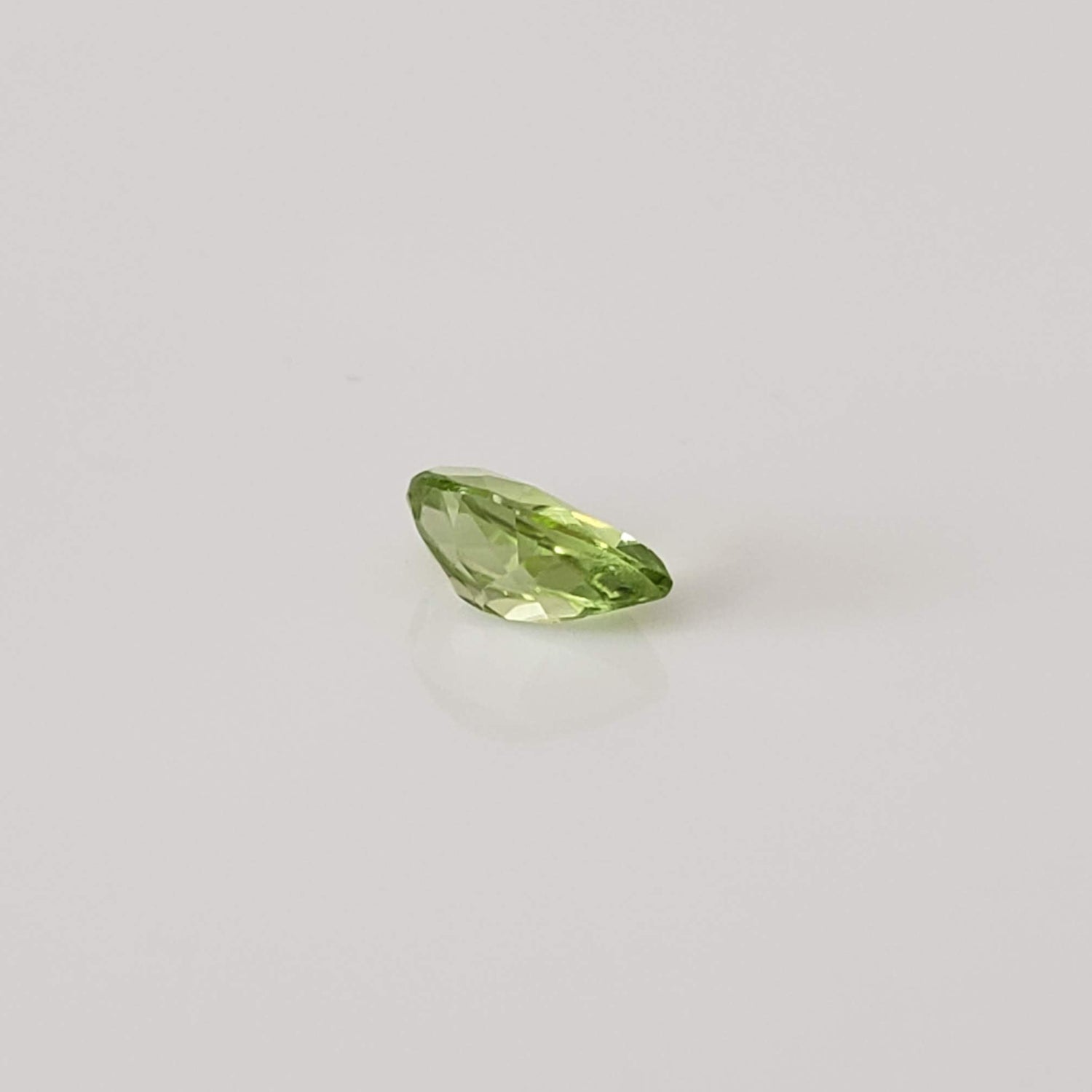  Peridot | Pear Shape Cut | 6x4mm 1