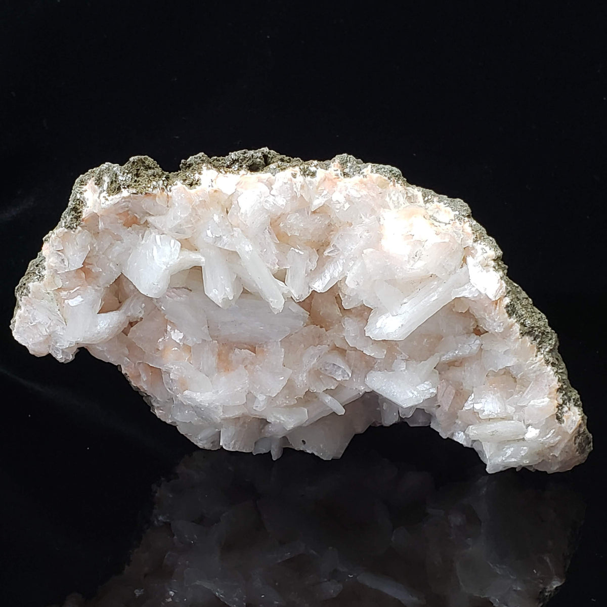  Pink Stilbite Crystal Cluster | 487 grams | Jalgaon, India 3