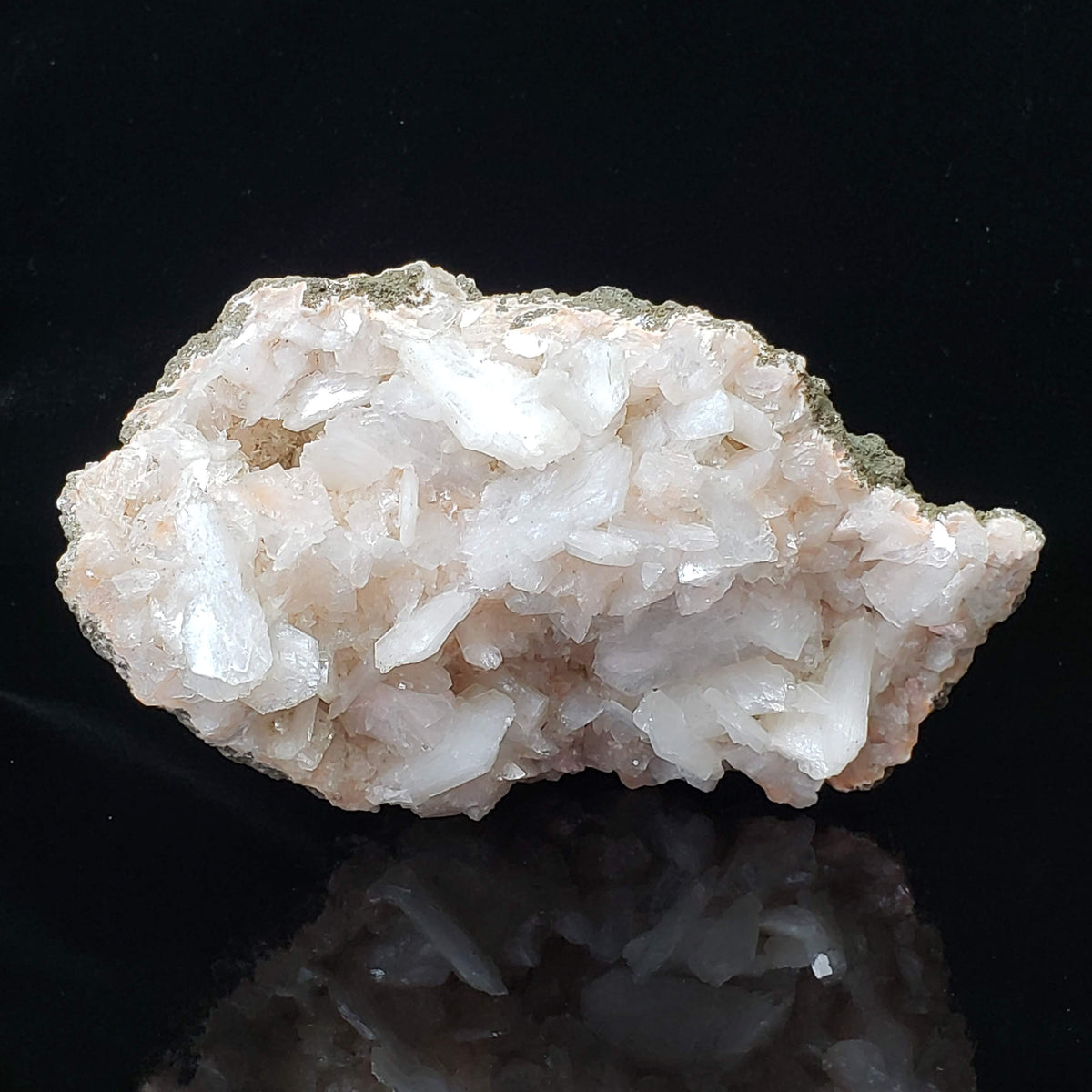 Pink Stilbite Crystal Cluster | 487 grams | Jalgaon, India 2
