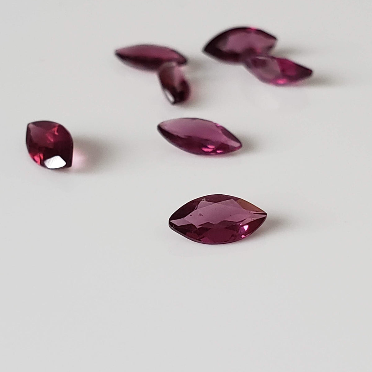  Rhodolite Garnet | 7 Piece Lot | Marquise Cut | Reddish Purple | 2.64tcw | Tanzania 4