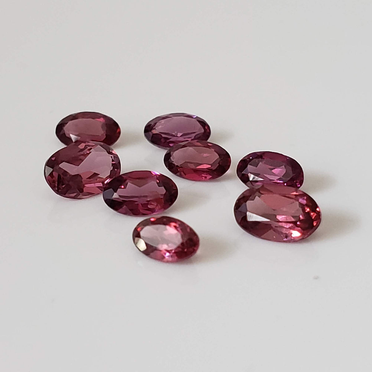 Rhodolite Garnet | 8 Piece Lot | Oval Cut | Reddish Purple | 2.63tcw | Tanzania 1