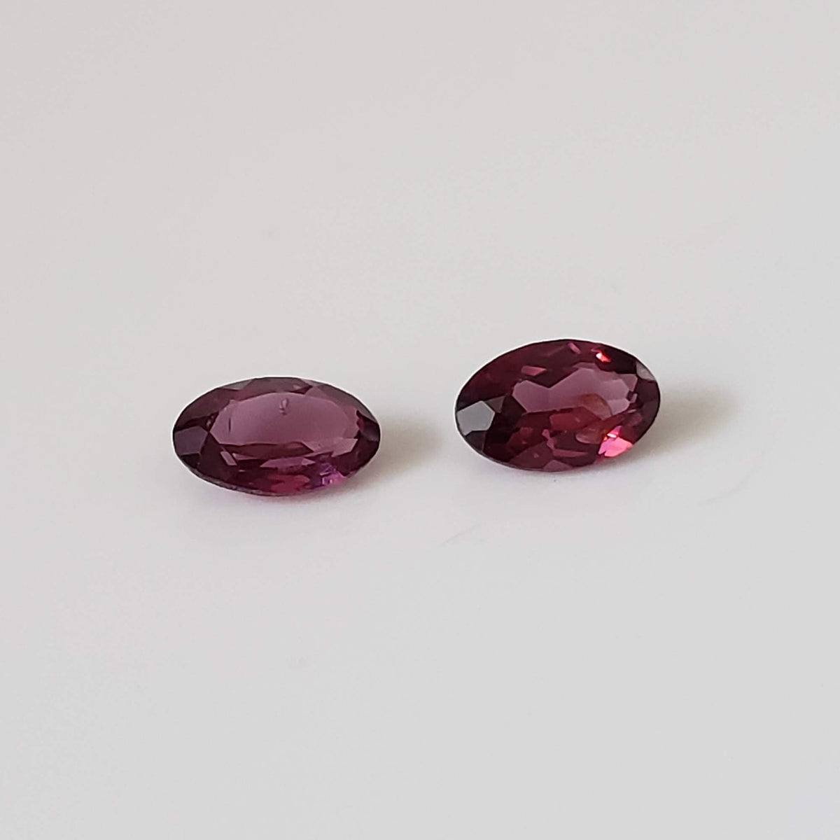 Rhodolite Garnet | 8 Piece Lot | Oval Cut | Reddish Purple | 2.63tcw | Tanzania 3