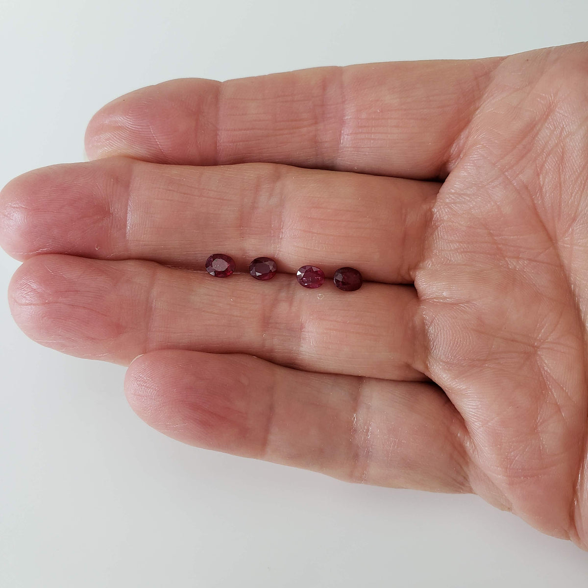 Ruby | 10 Piece Gemstone Lot | Oval Cut | Red | 5.15tcw 6