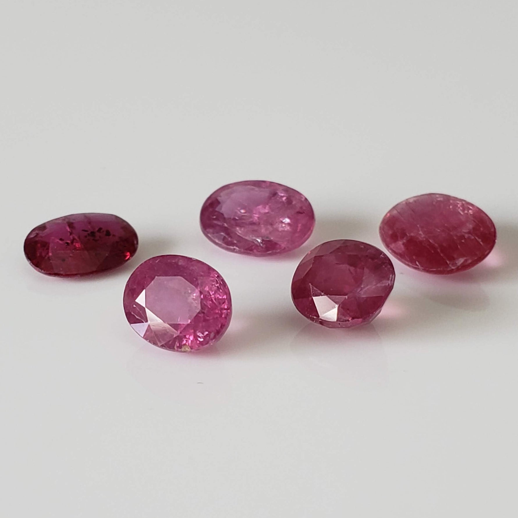  Ruby | 5 Piece Gemstone Lot | Oval Cut | Red | 5.52tcw 2