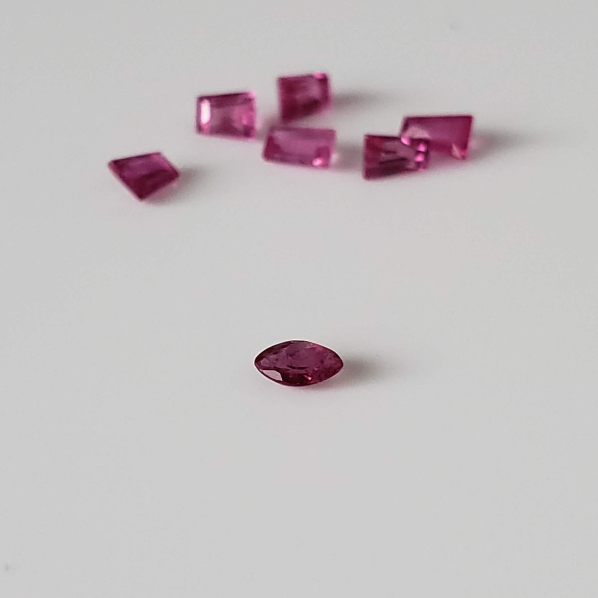  Ruby | 7 Piece Gemstone Lot | Mixed Shape Cuts | Red | 0.43tcw 2