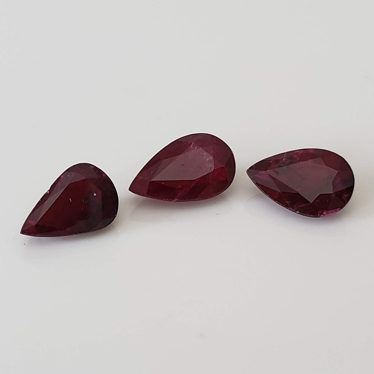 Ruby | 7 Piece Gemstone Lot | Pear Shape Cut | Red | 8.9tcw 4