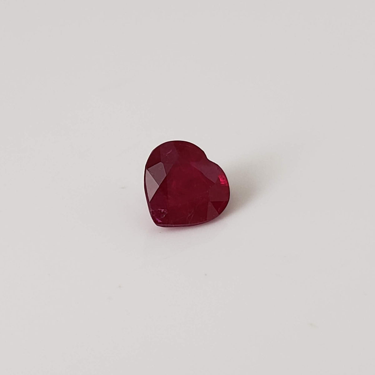 Ruby | Heart Shape Cut | Blood Red | 5.2mm, 0.6ct 4