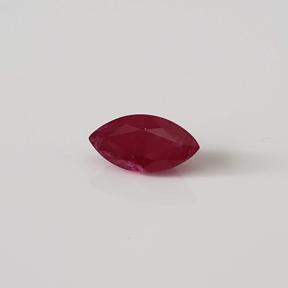  Ruby | Marquise Cut | Pigeon Blood Red | 9.5x4.5mm | Africa 4