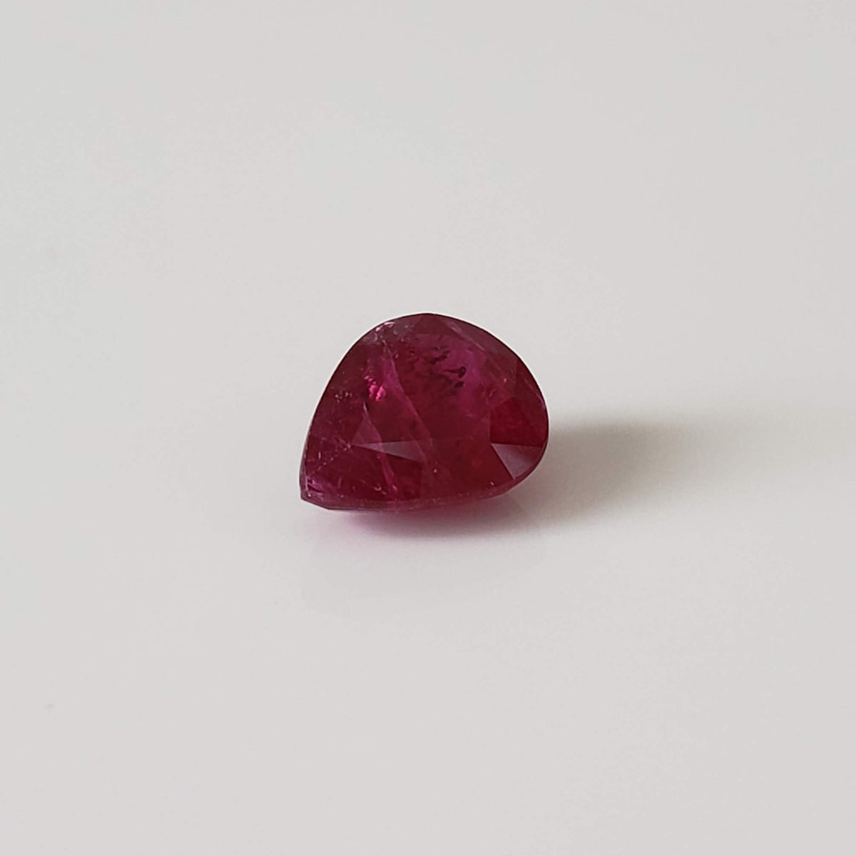  Ruby | Pear Shape Cut | Pigeon Blood Red | 8.5x6.5mm 2.0ct | Myanmar 3