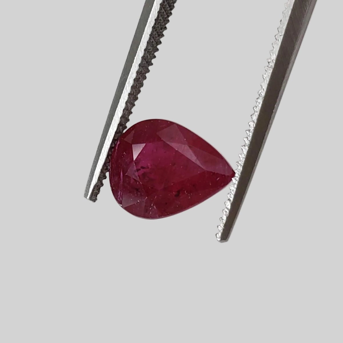  Ruby | Pear Shape Cut | Pigeon Blood Red | 8.5x6.5mm 2.0ct | Myanmar 1