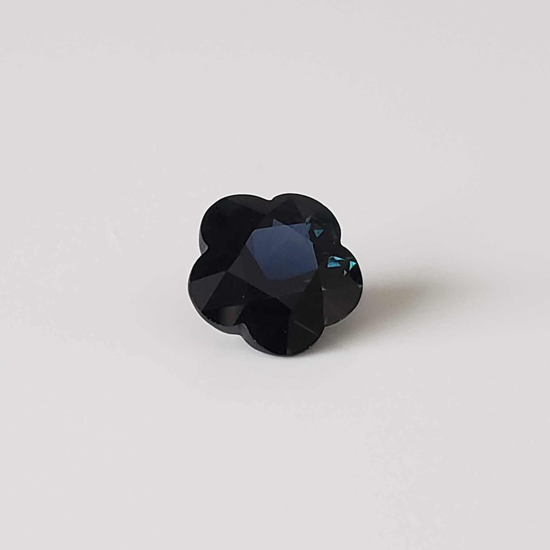  Sapphire | Flower Shape Diamond Cut | Dark Blue Green | 8mm 2.13ct 4
