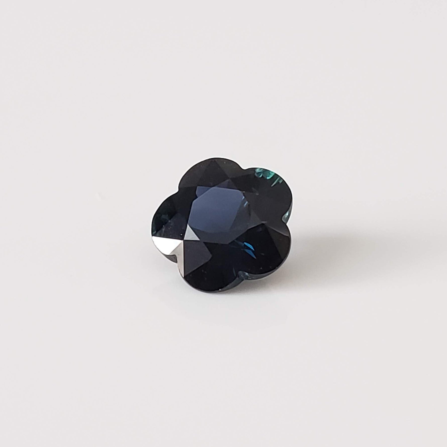  Sapphire | Flower Shape Diamond Cut | Dark Blue Green | 8mm 2.13ct 3