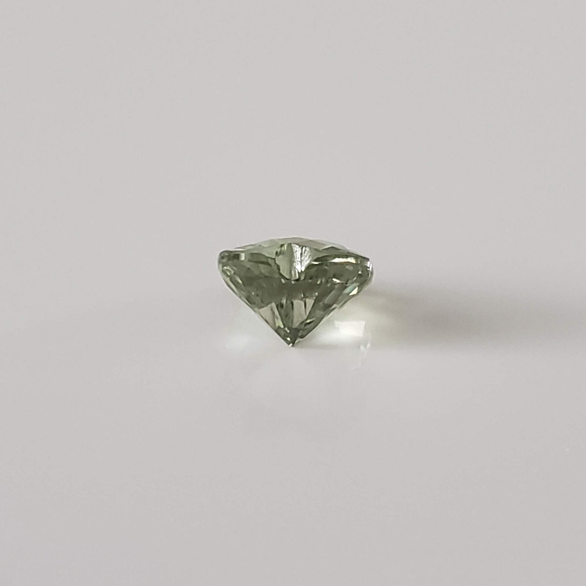  Sapphire | Flower Shape Diamond Cut | Green | 6.5mm 1.52ct | Africa 6