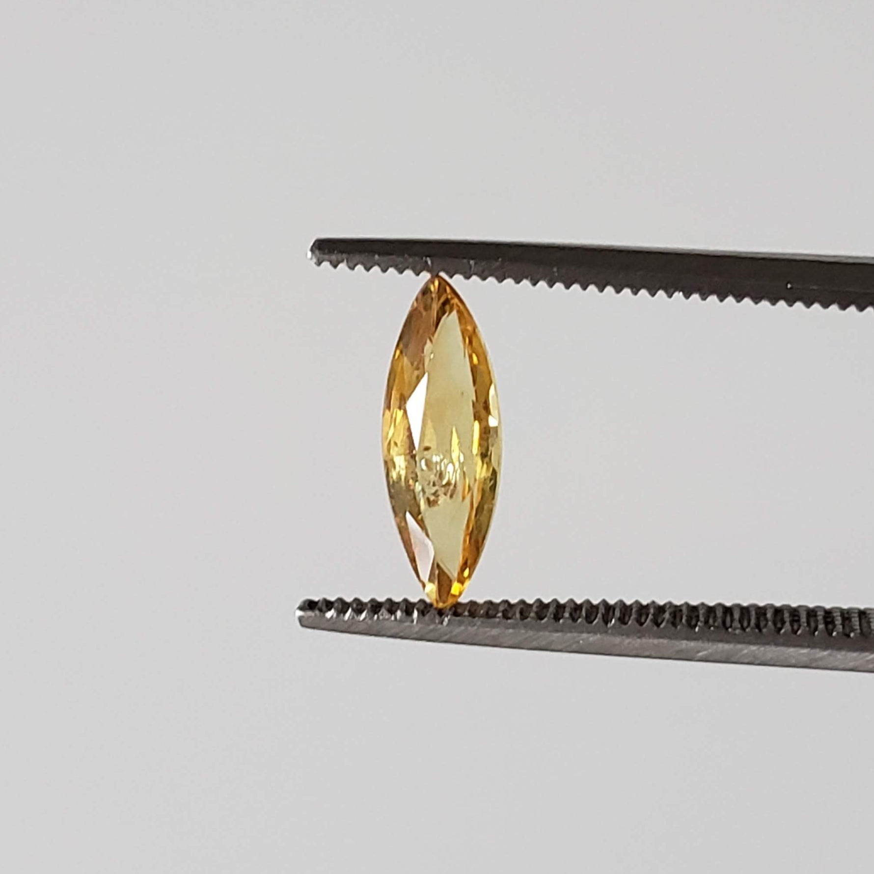  Sapphire | Marquise Cut | Canary Yellow | 10.6x4mm 