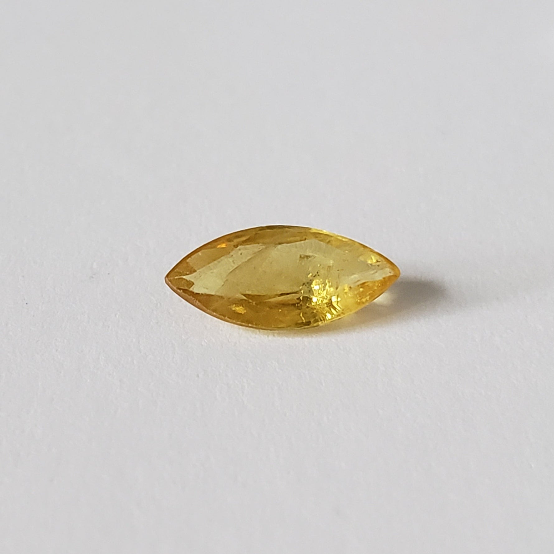   Sapphire | Marquise Cut | Yellow | 10.5x5mm 