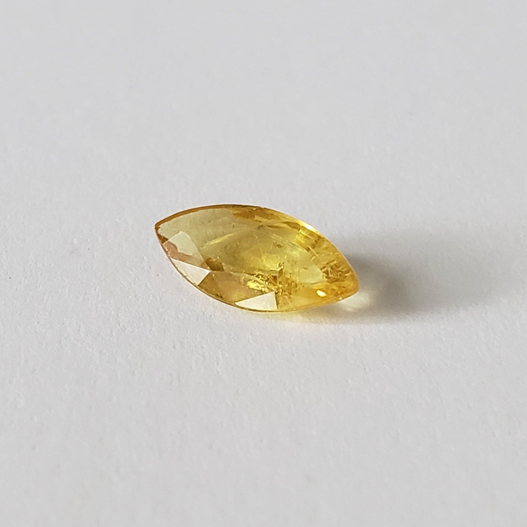  Sapphire | Marquise Cut | Yellow | 10.5x5mm 2