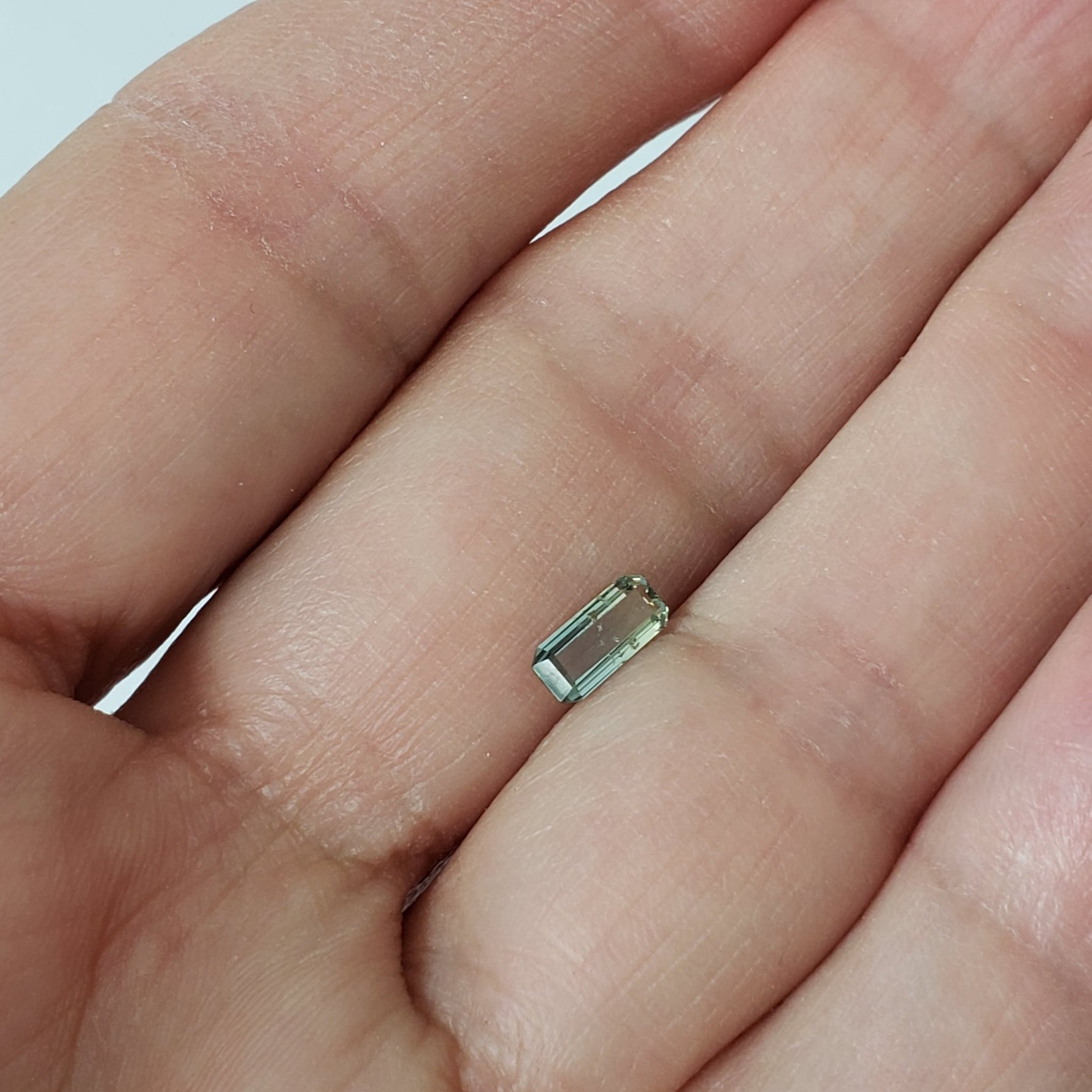  Sapphire | Octagon Cut | Bi-Color Green | 7.5x3.3mm 0.6ct 5