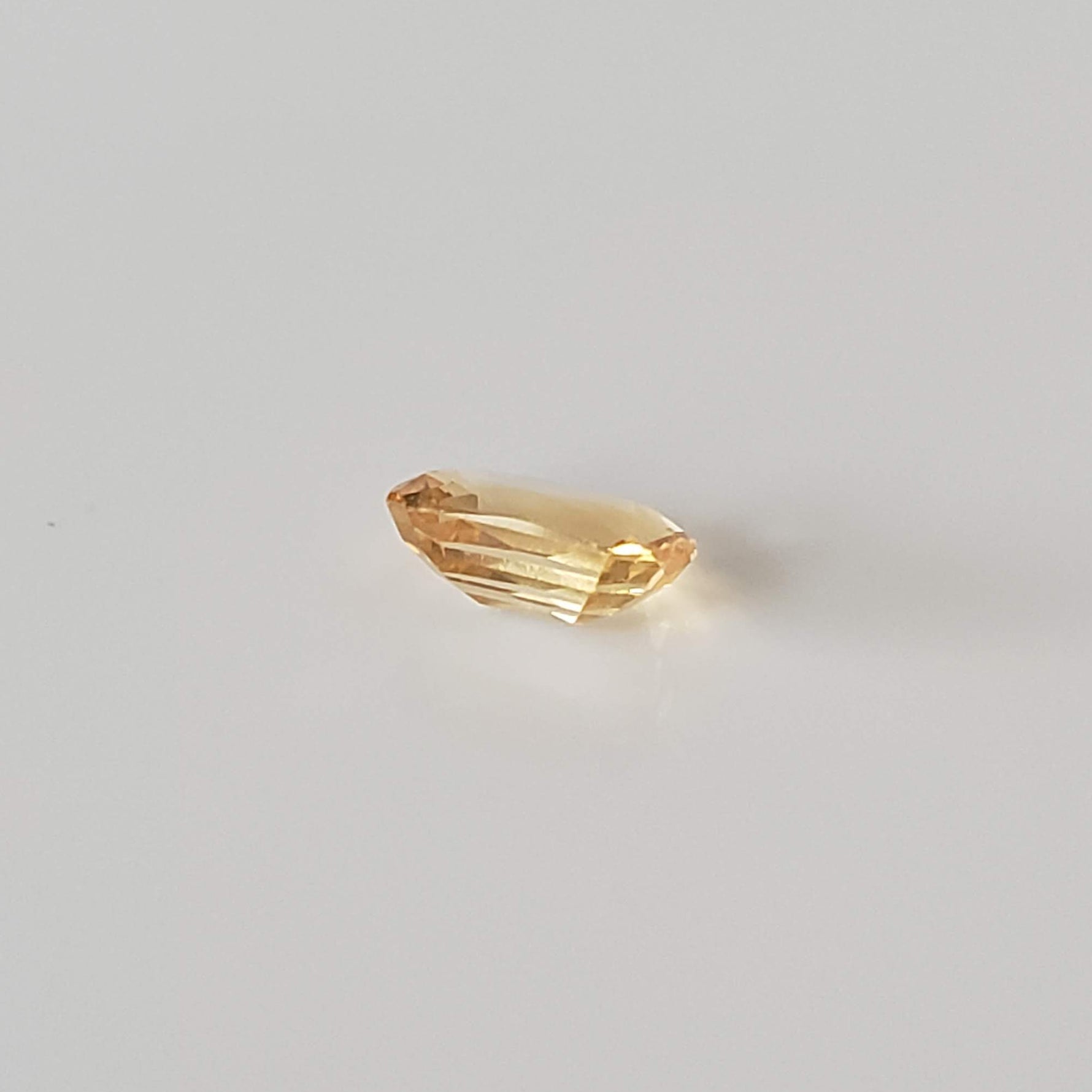  Sapphire | Octagon Cut | Golden | 5x3.7mm, 0.53ct 2
