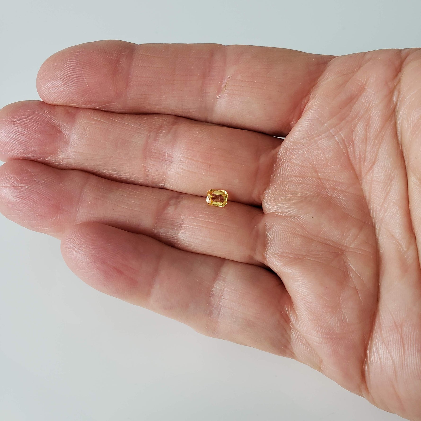 Sapphire | Octagon Cut | Golden Yellow | 5x4mm, 0.53ct 4