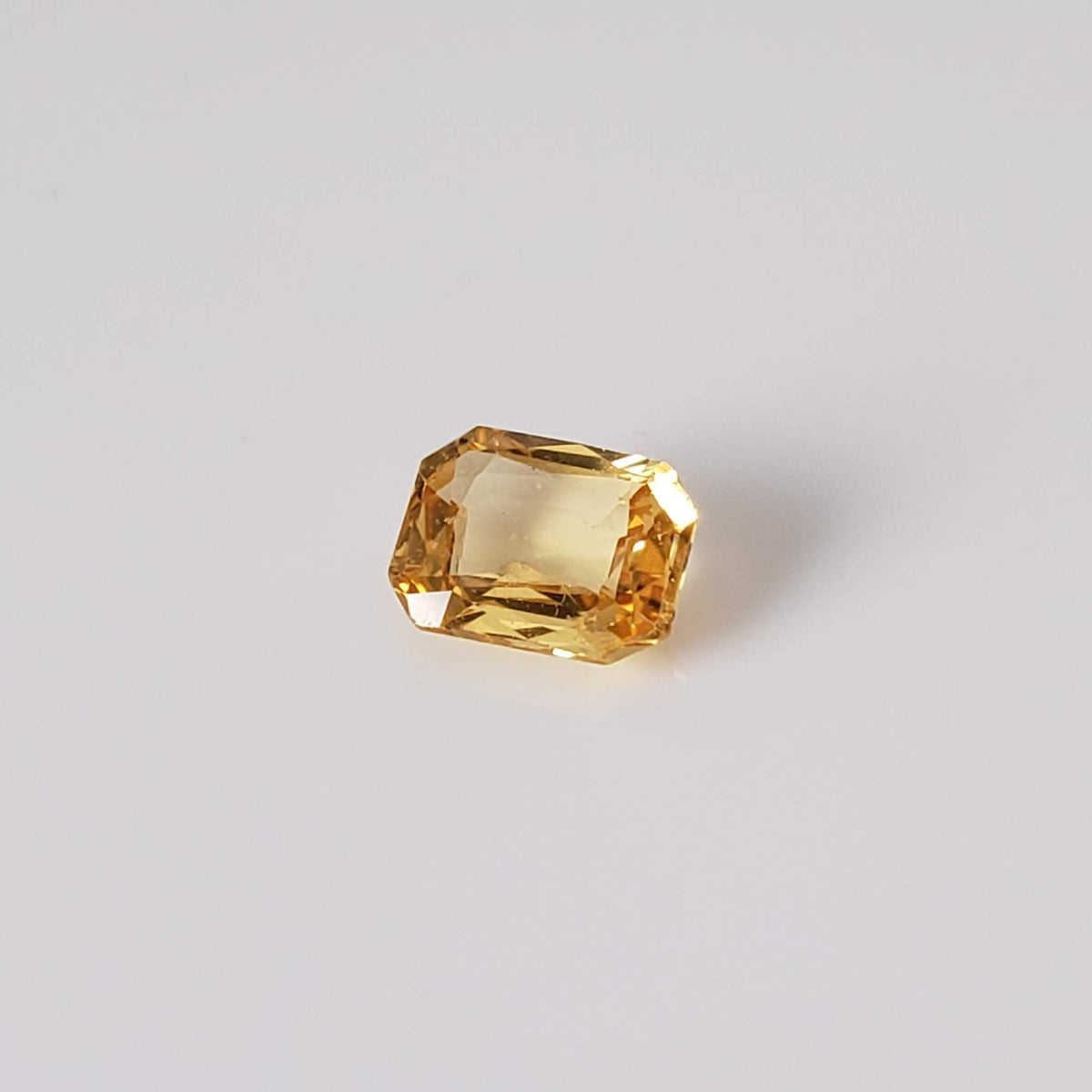 Sapphire | Octagon Cut | Golden Yellow | 5x4mm, 0.53ct 1