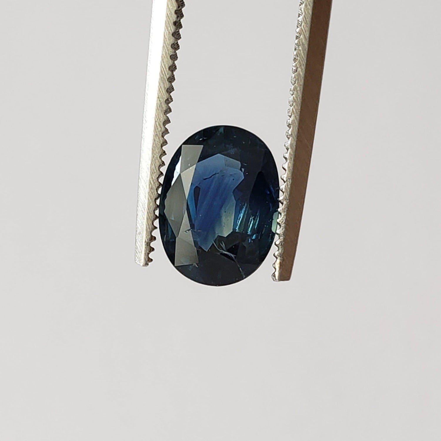  Sapphire | Oval Cut | Bi-Color Blue and Yellow | 7.8x5.9mm 1.43ct 