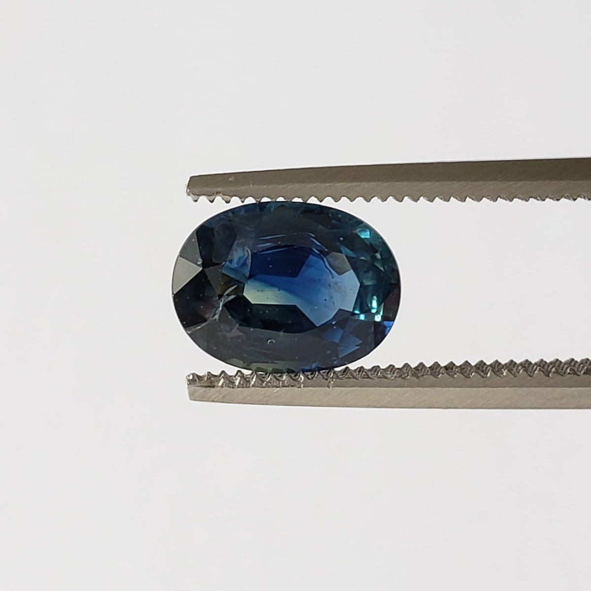  Sapphire | Oval Cut | Bi-Color Blue and Yellow | 7.8x5.9mm 1.43ct 1