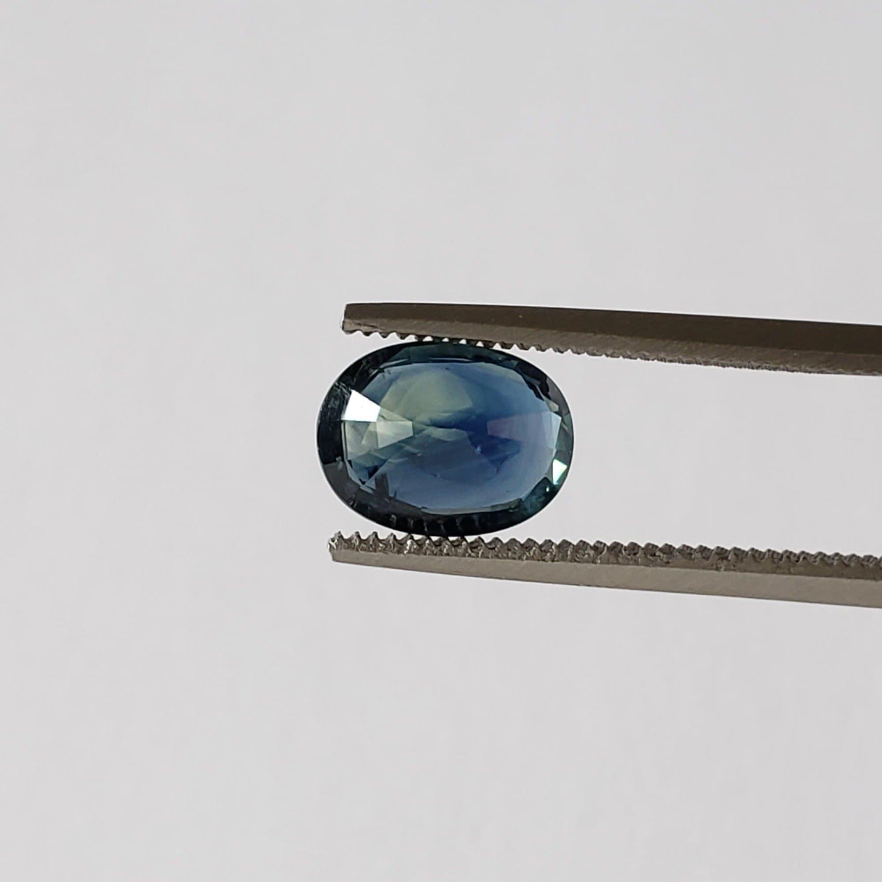  Sapphire | Oval Cut | Bi-Color Blue and Yellow | 7.8x5.9mm 1.43ct 3