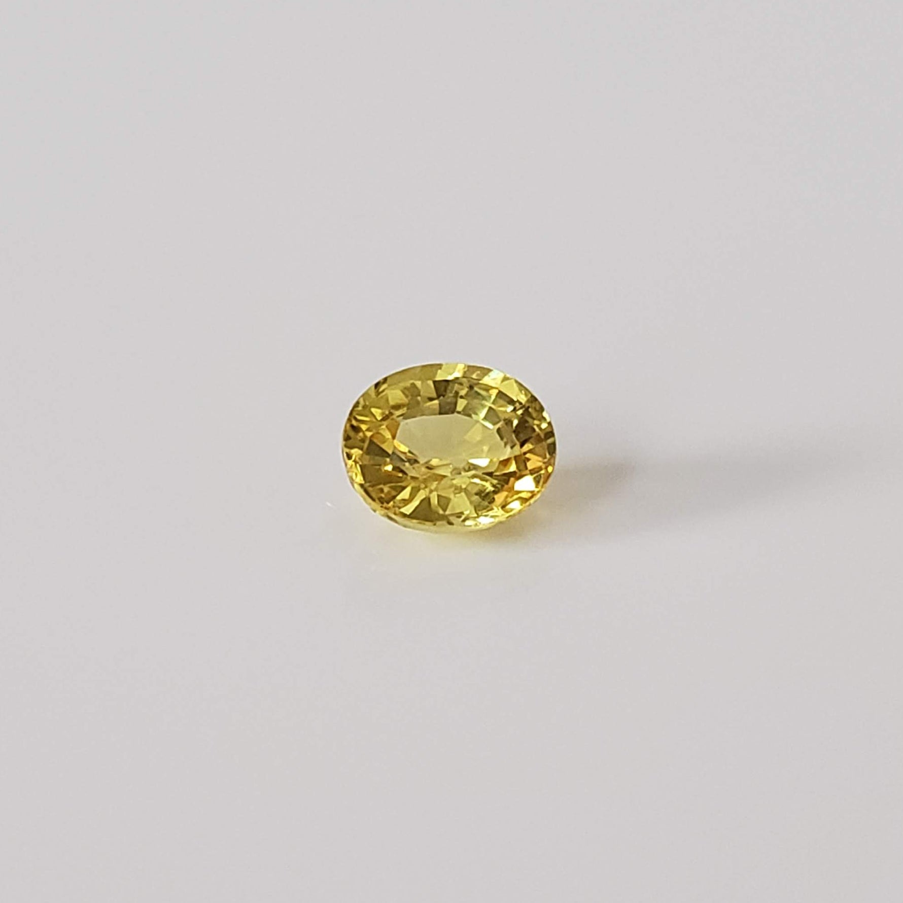  Sapphire | Oval Cut | Canary Yellow | 6.1x5.1mm 1.03ct 4