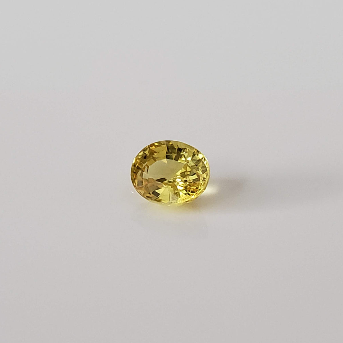  Sapphire | Oval Cut | Canary Yellow | 6.1x5.1mm 1.03ct 6