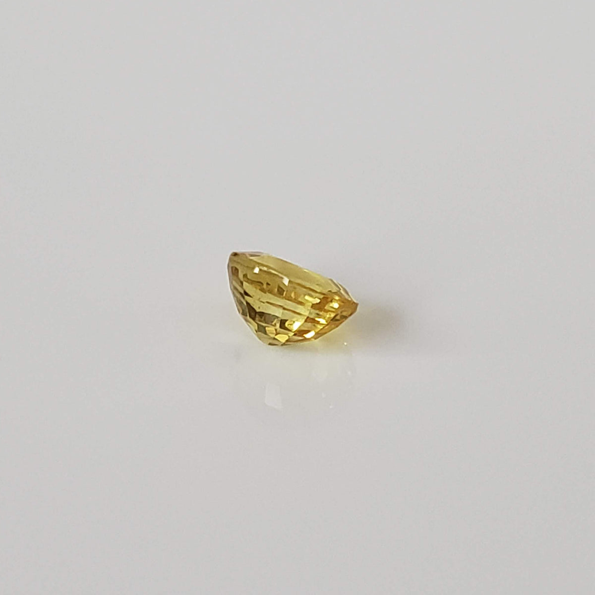  Sapphire | Oval Cut | Canary Yellow | 6.1x5.1mm 1.03ct 7