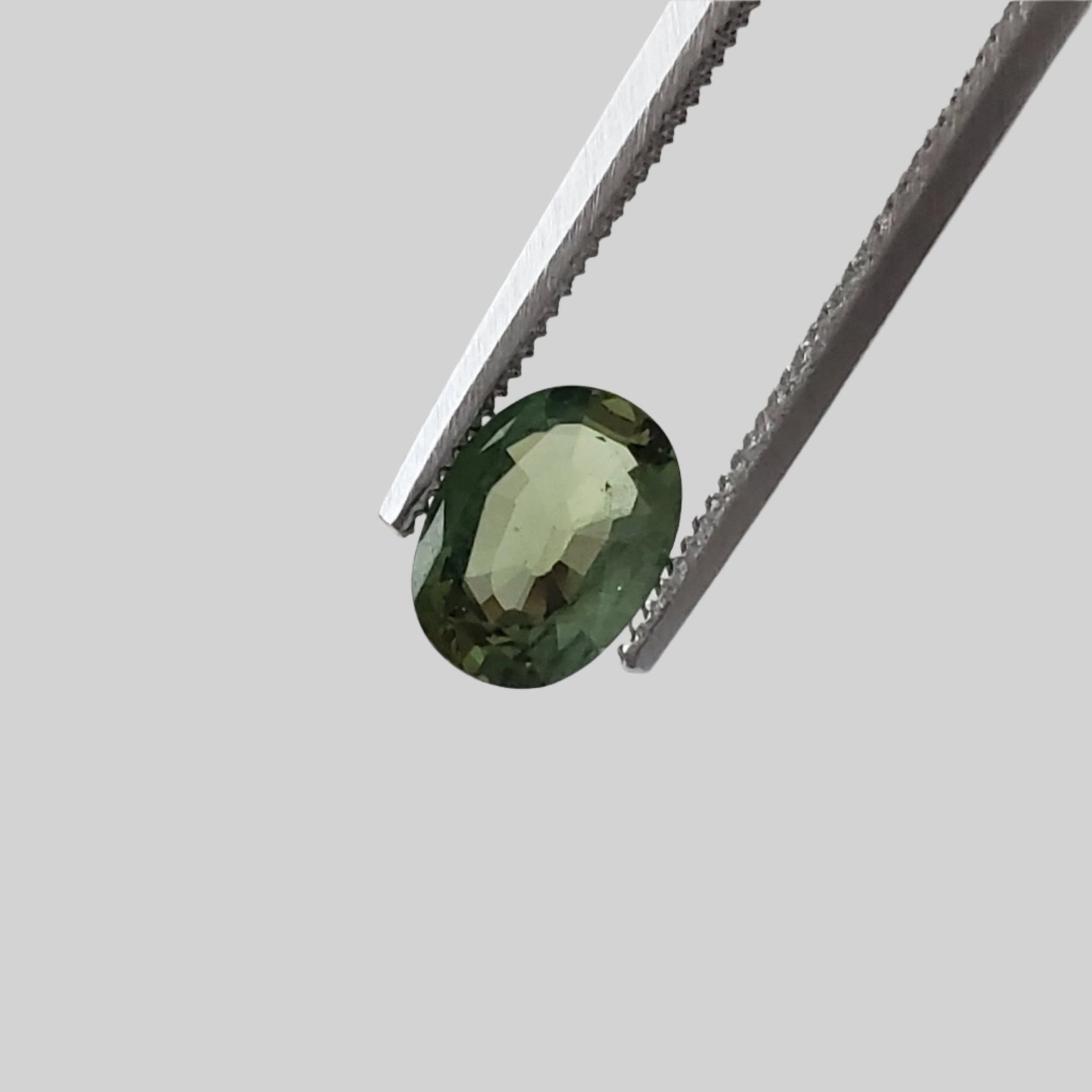  Sapphire | Oval Cut | Green | 6.7x5mm 0.8ct 