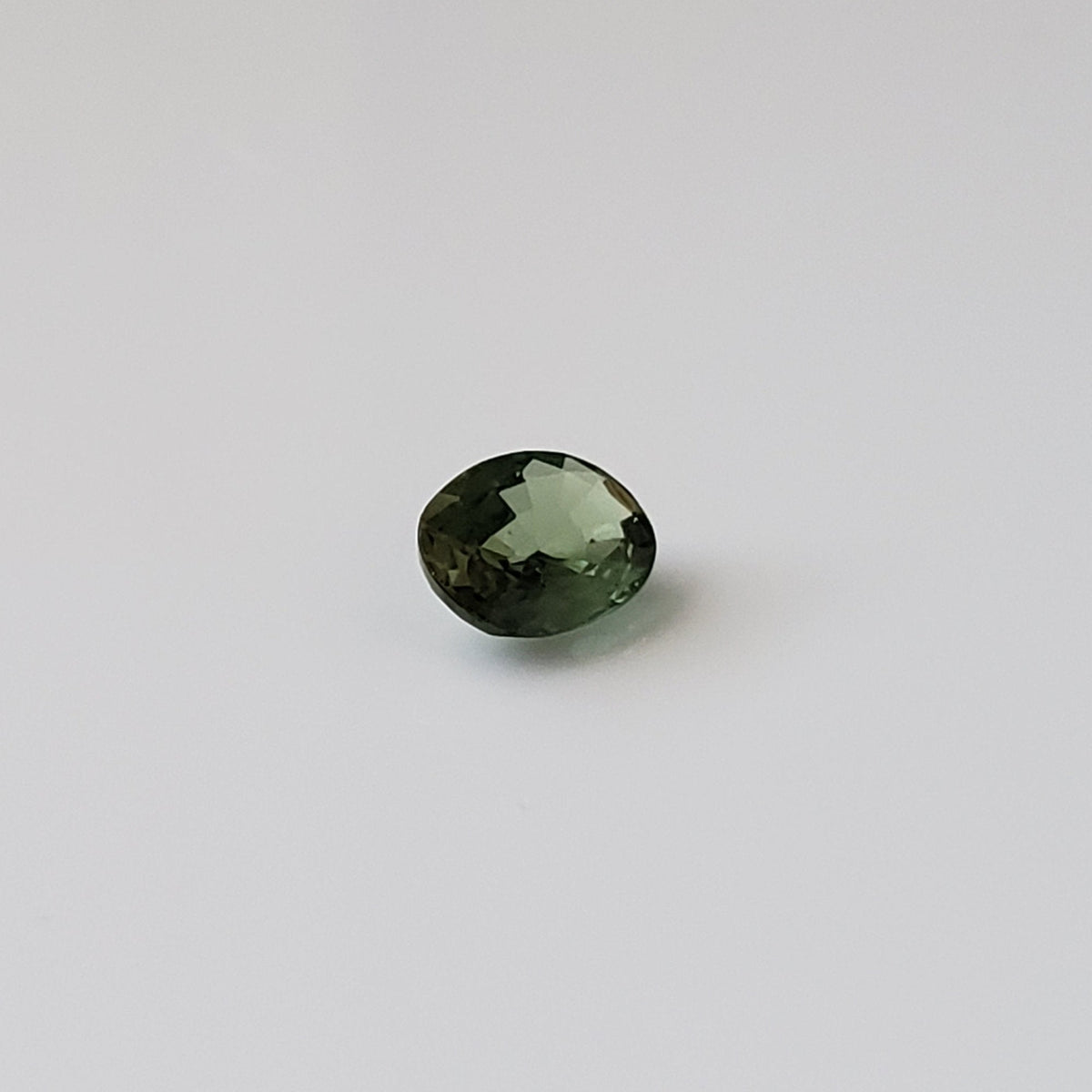  Sapphire | Oval Cut | Green | 6.7x5mm 0.8ct 5