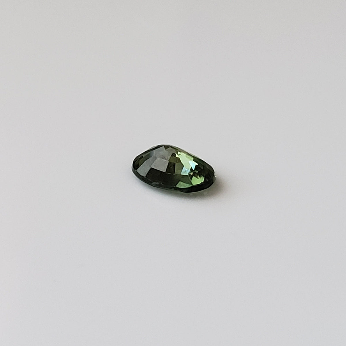  Sapphire | Oval Cut | Green | 6.7x5mm 0.8ct 6