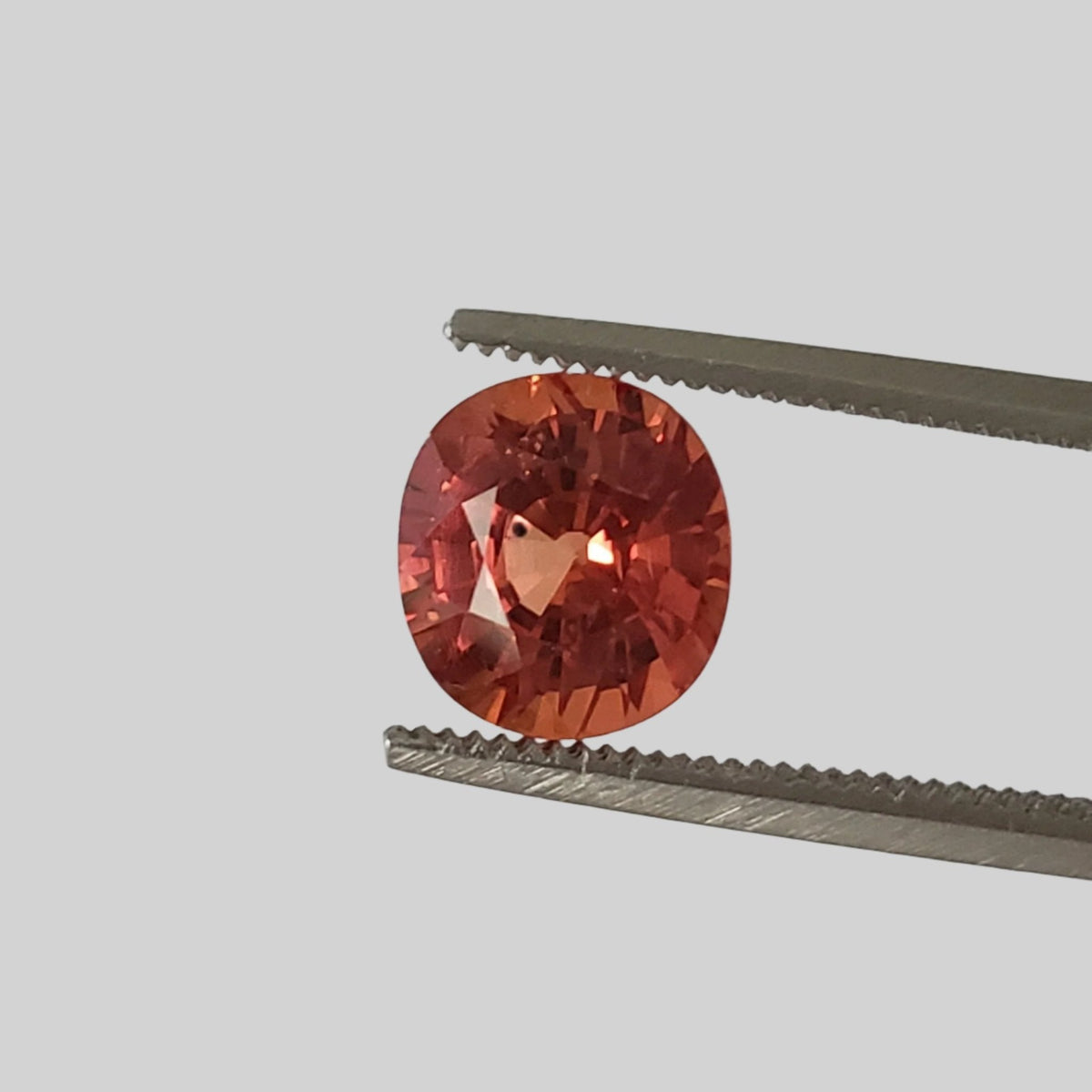  Sapphire | Oval Cut | Imperial Orange | 7.5x6.5mm 1.94ct | Tanzania | SO24 1