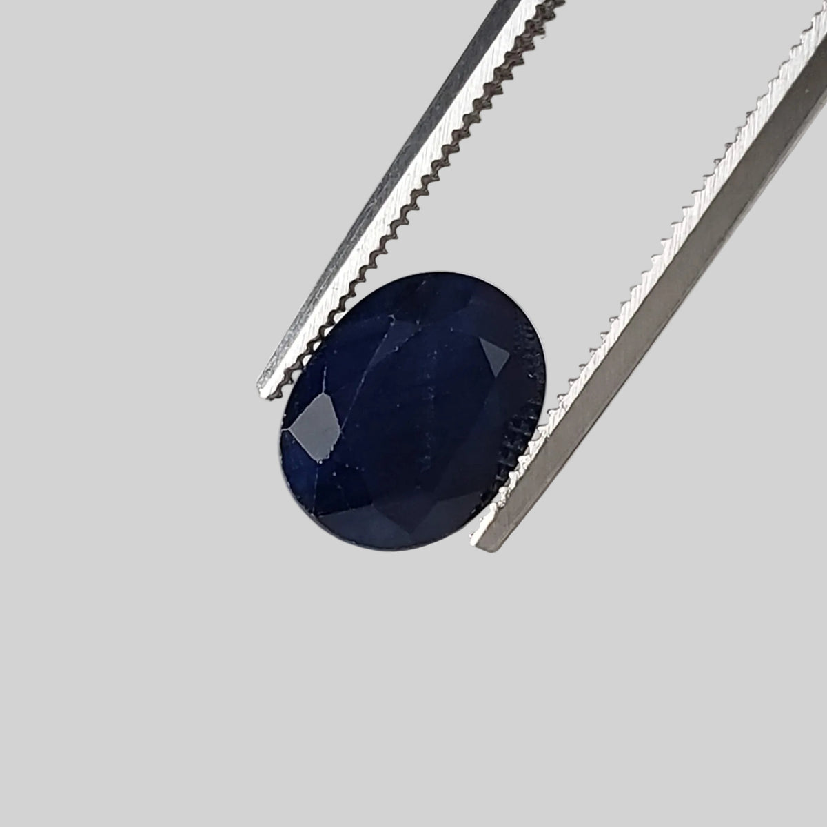  Sapphire | Oval Cut | Midnight Blue | 8.7x6.8mm 1.96ct 0