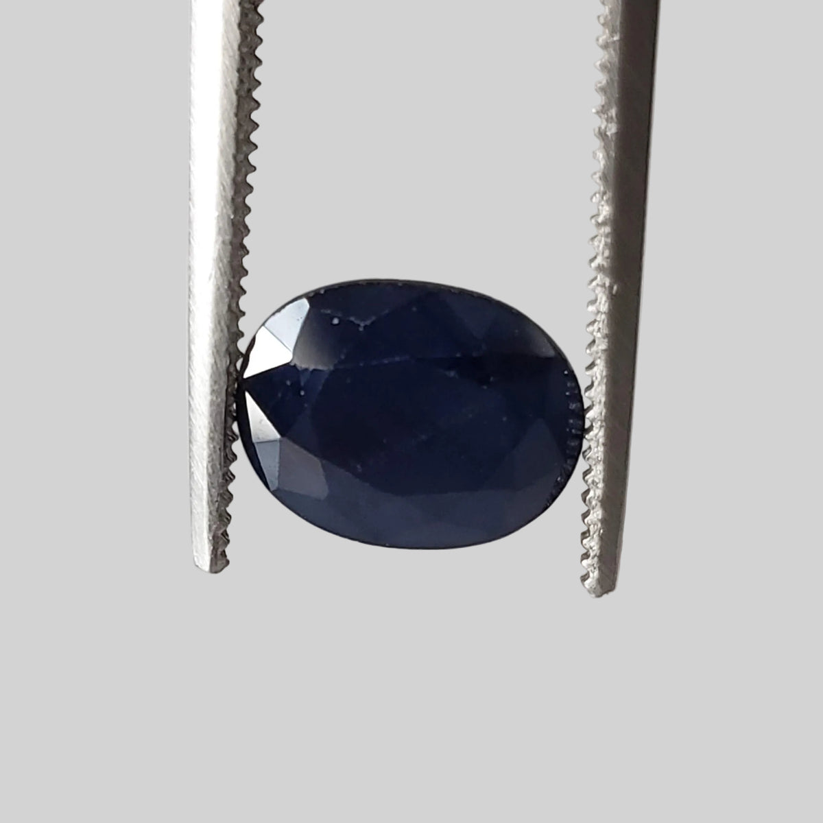  Sapphire | Oval Cut | Midnight Blue | 8.7x6.8mm 1.96ct 0