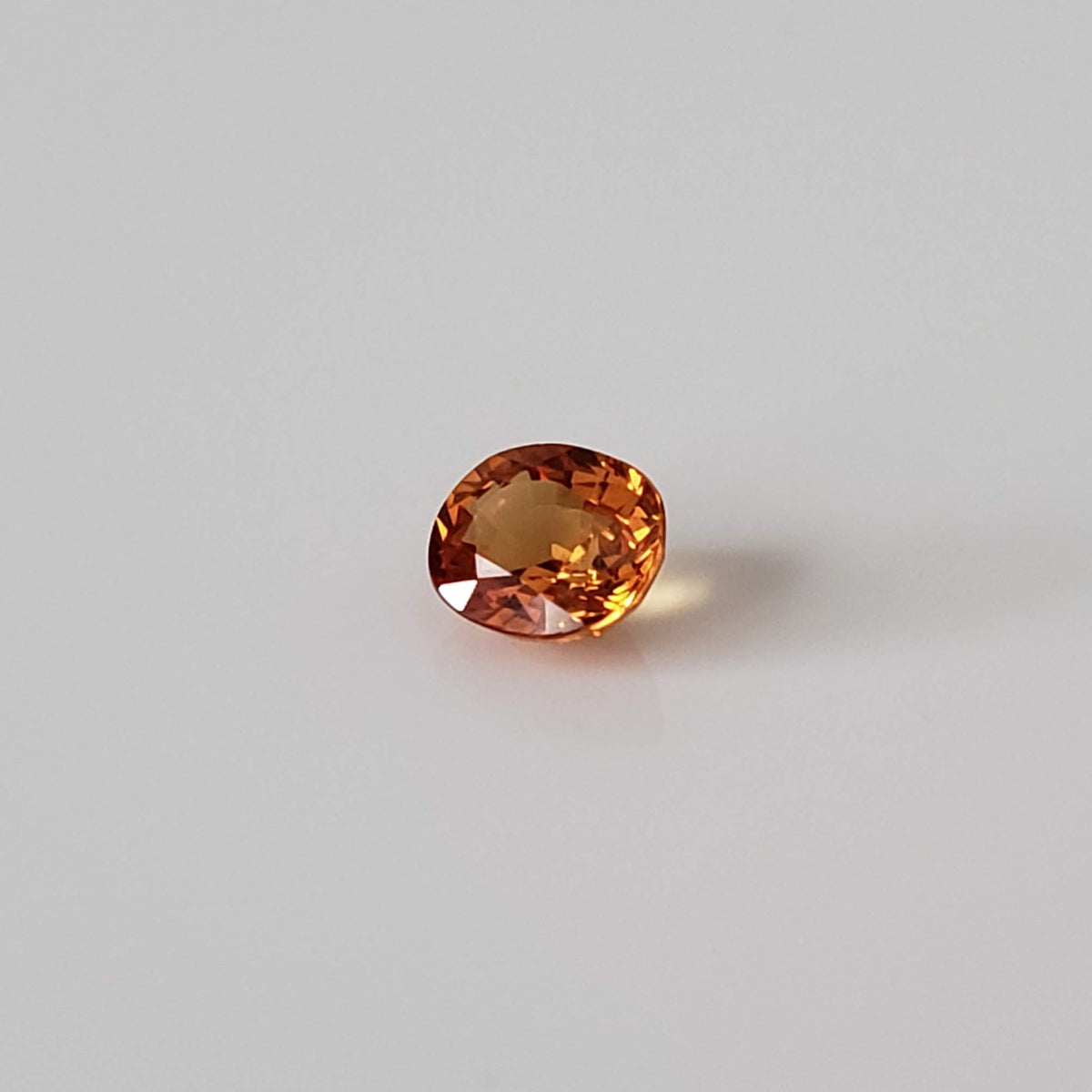  Sapphire | Oval Cut | Orange | 5x4.3mm 0.6ct 1