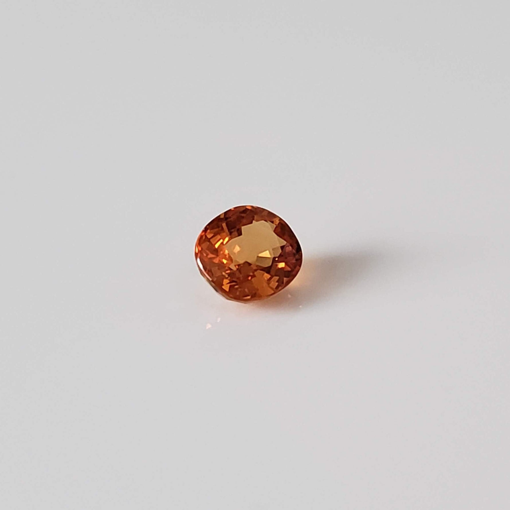  Sapphire | Oval Cut | Orange | 5x4.3mm 0.6ct 3