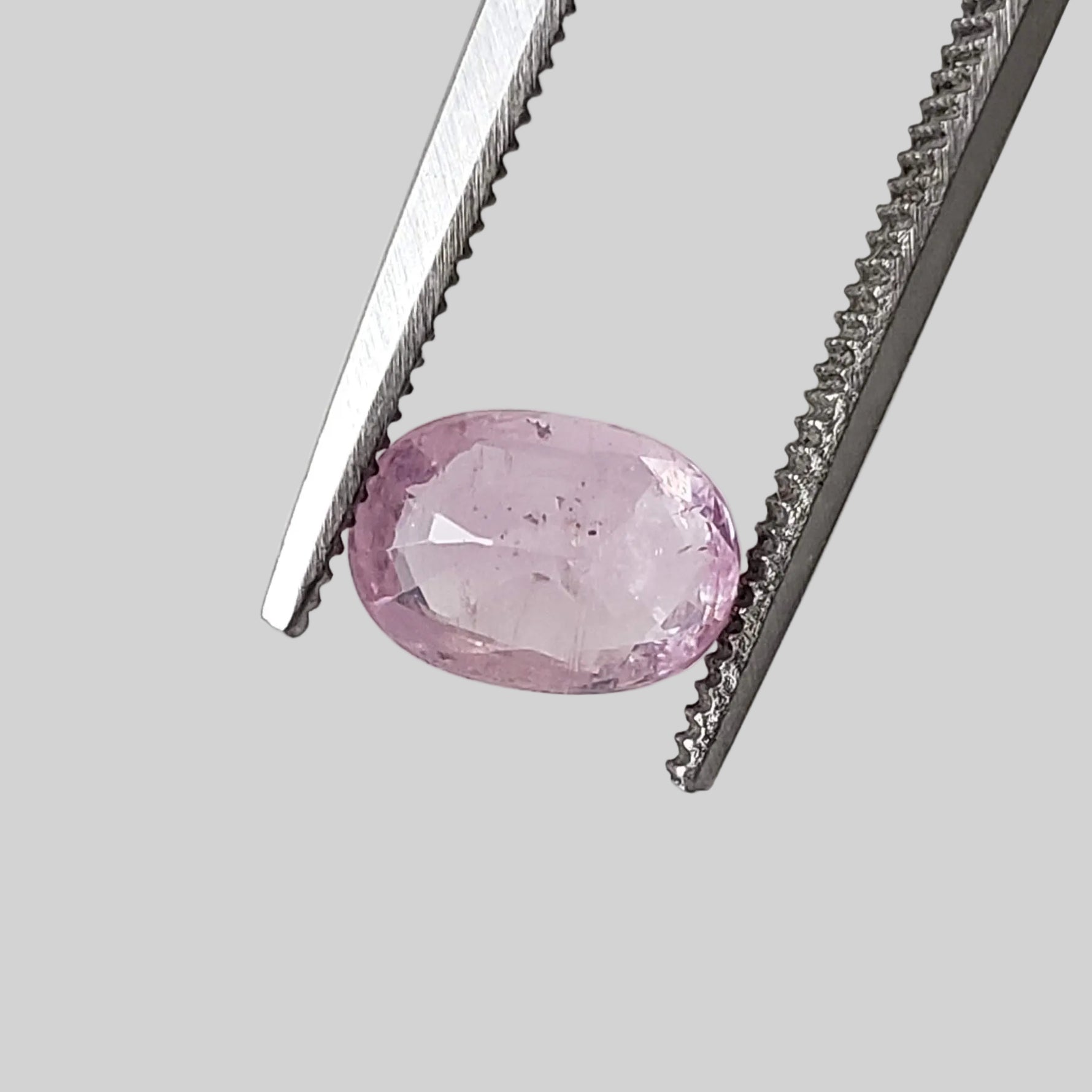  Sapphire | Oval Cut | Pink | 7.2x5mm 1.0ct 1