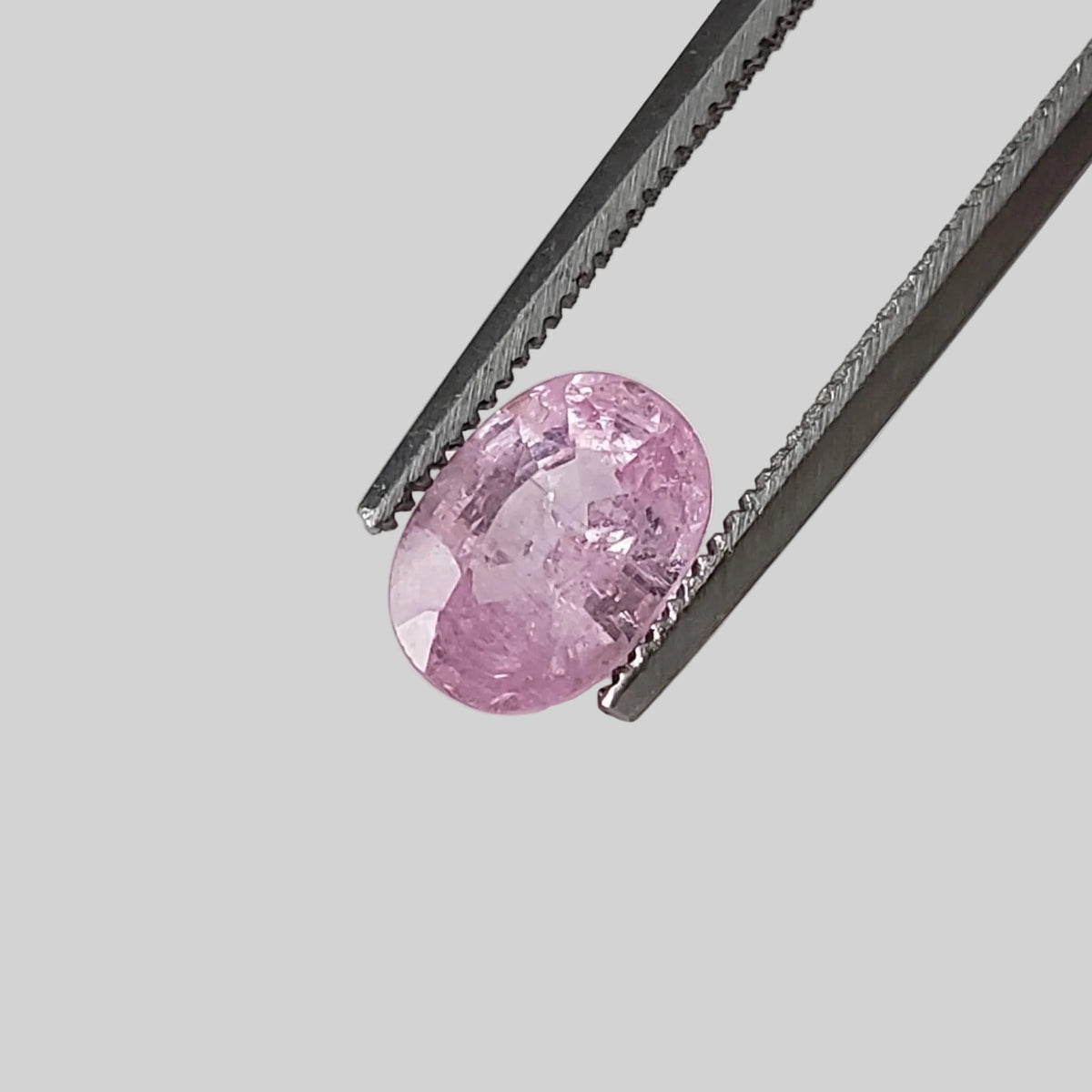  Sapphire | Oval Cut | Pink | 7.2x5mm 1.0ct 