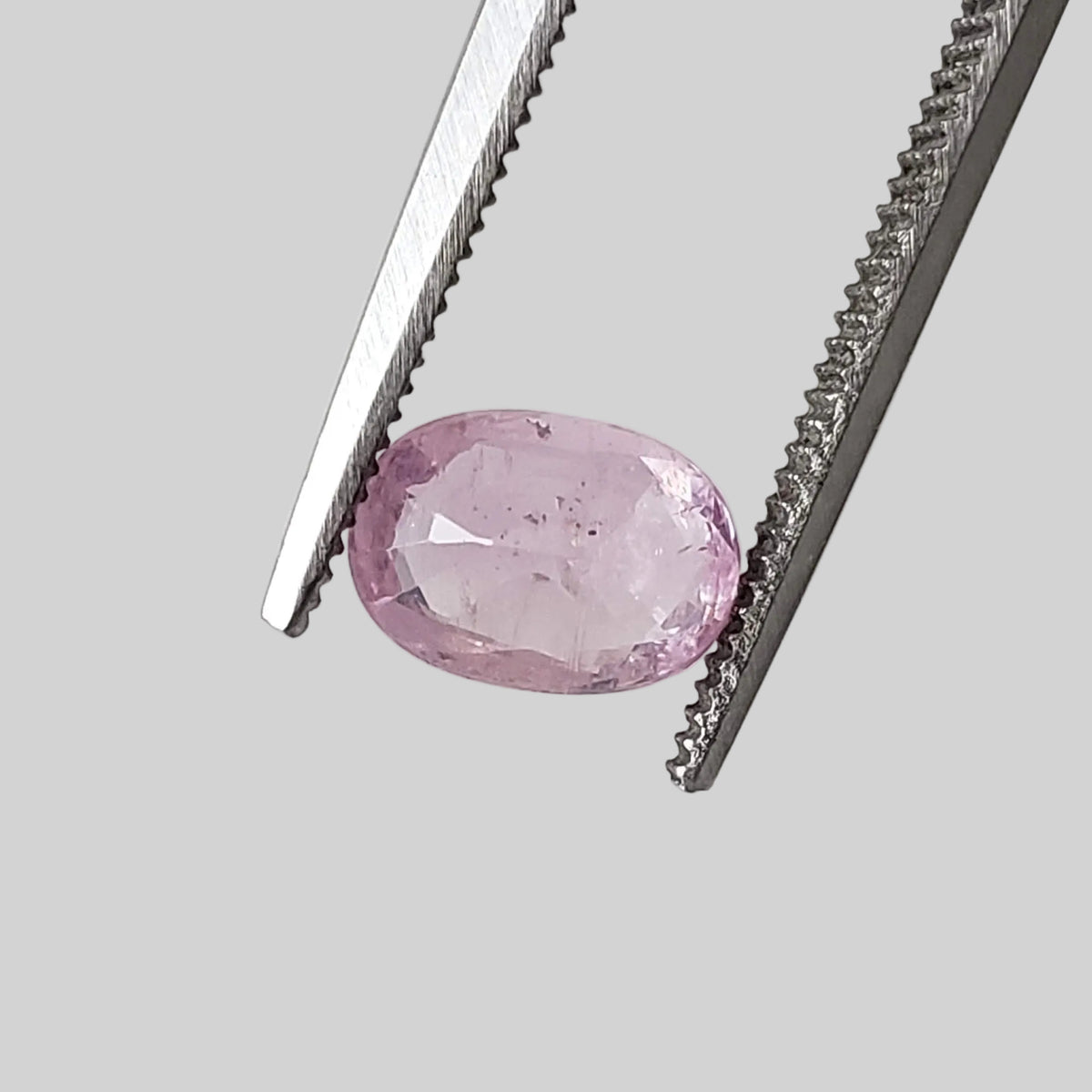  Sapphire | Oval Cut | Pink | 7.2x5mm 1.0ct 1