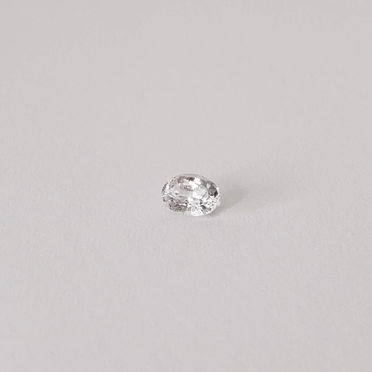  Sapphire | Oval Cut | White | 4x3mm | SO24 