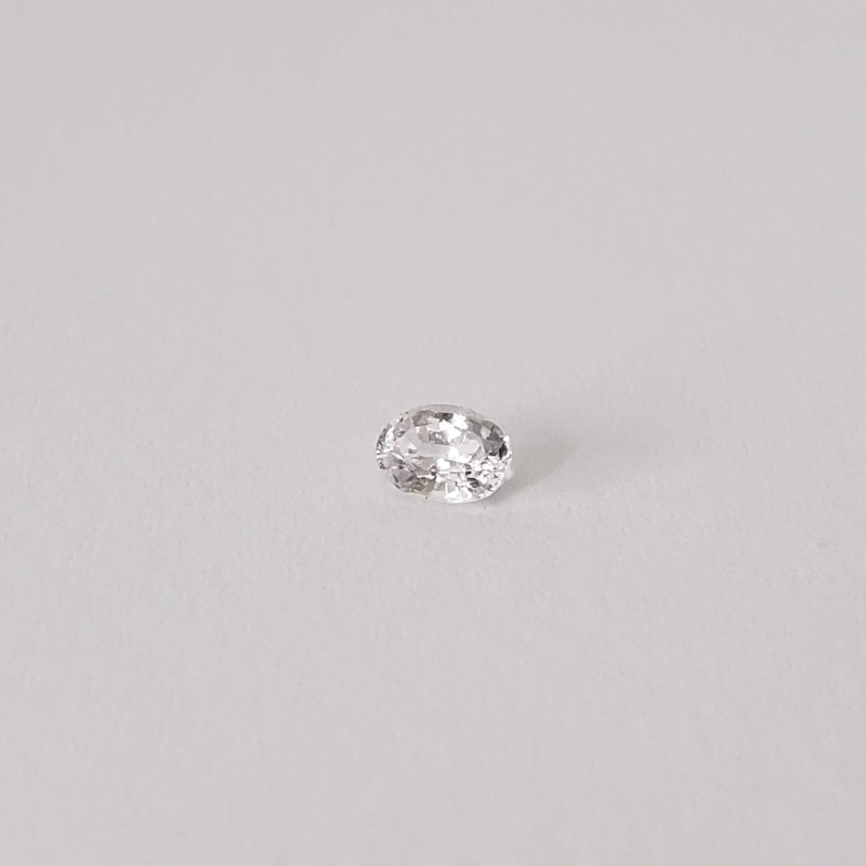  Sapphire | Oval Cut | White | 4x3mm | SO24 